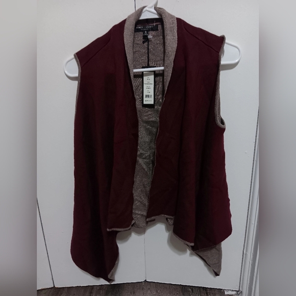 Elegant Burgundy and Beige Women's Sweater Vest - Picture 1 of 3